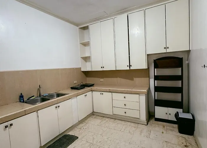6-bedroom Duplex With Pool Near Naia Villa *